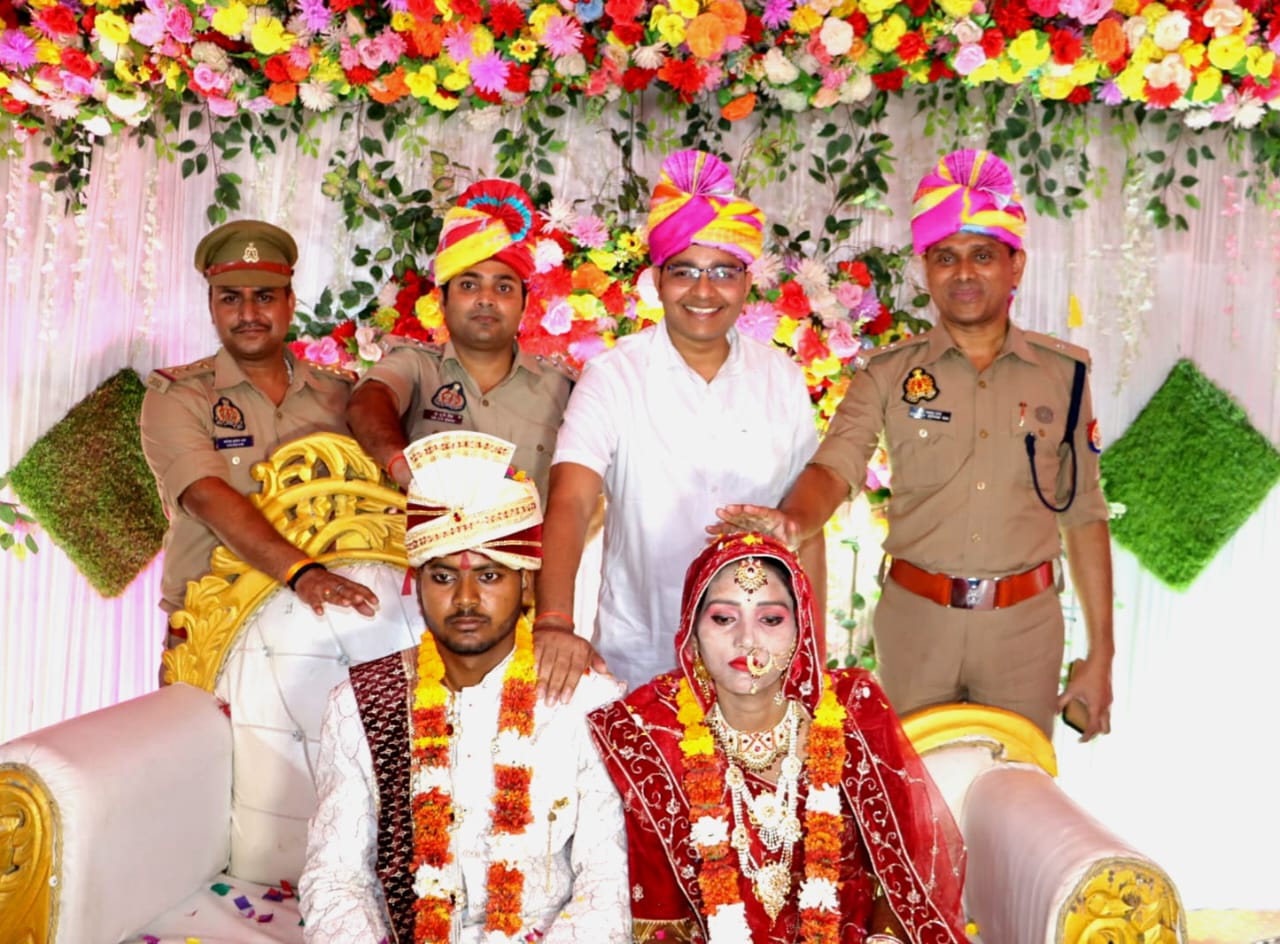गोण्डा पुलिस ने निभाया अभिभावक का फर्ज, बेटी की शादी कर पेश की मानवीय संवेदना की मिसाल