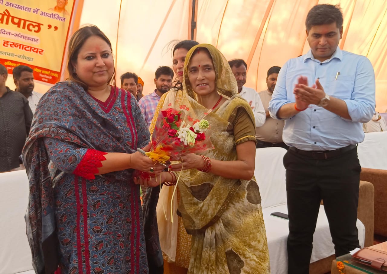 जन समस्याओं का तत्काल निस्तारण बना ग्राम चौपाल की पहचान, जिलाधिकारी की पहल को ग्रामीणों ने बताया ऐतिहासिक