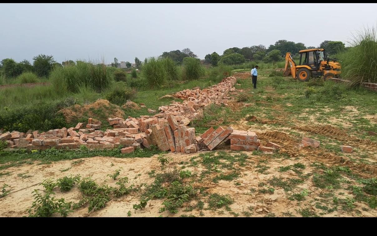 रायबरेली में RDA की सख्त कार्रवाई: 47,000 वर्गमीटर में फैली अवैध प्लॉटिंग पर चला बुलडोजर