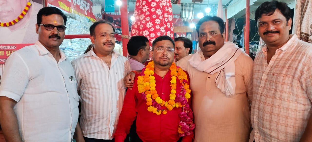 T10 टेनिस बॉल क्रिकेट में नई शुरुआत: रायबरेली के आशीष पाठक बने एसोसिएशन के सचिव, जल्द होंगे नेशनल ट्रायल्स
