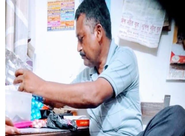 रायबरेली के बेला टिकई गांव में झोलाछाप डॉक्टर का आतंक: अवैध क्लीनिक के ज़रिए इलाज के नाम पर जिंदगी से खिलवाड़