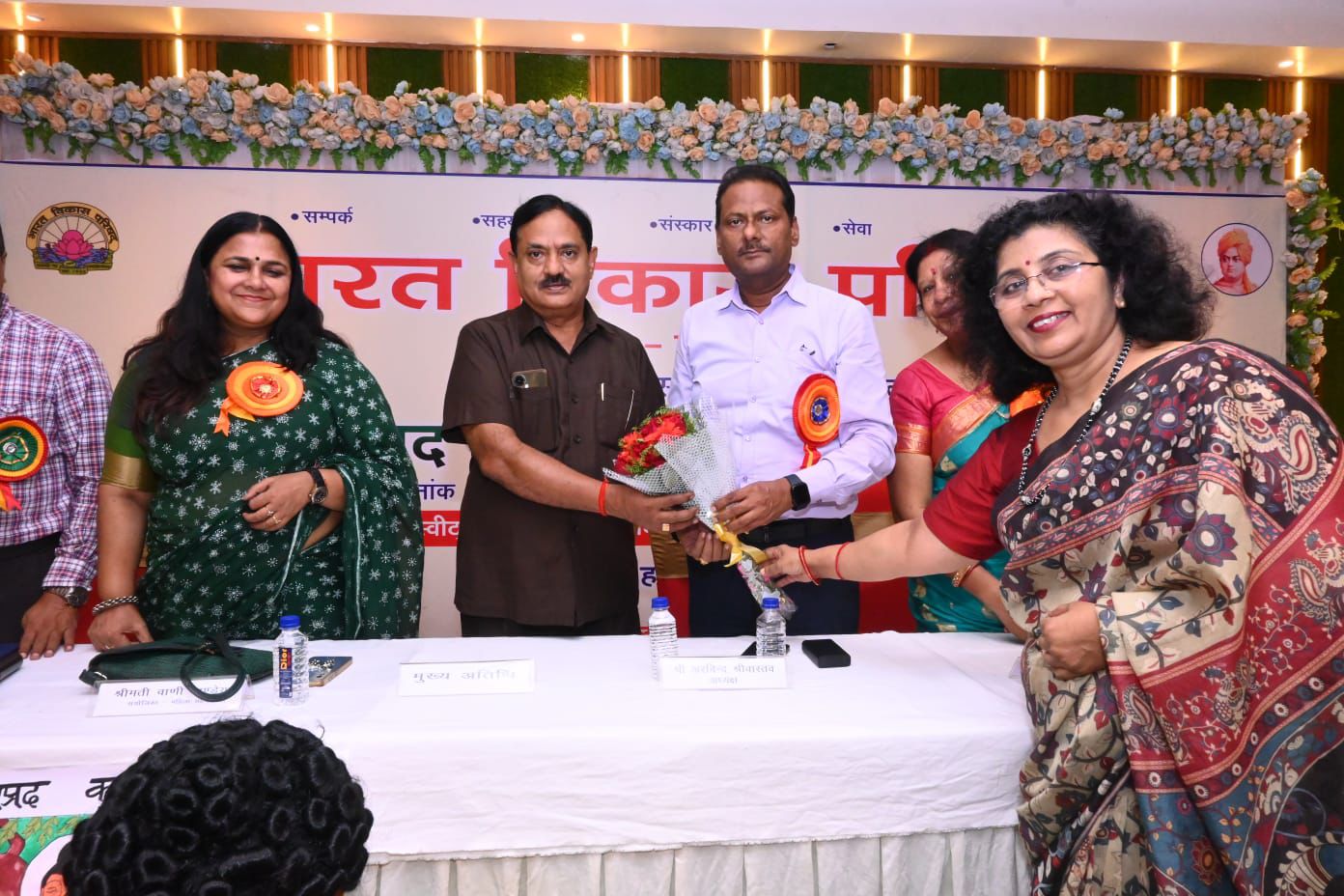 प्रेरणादायक कहानियाँ जीवन के लिए जरूरी: मदन लाल निगम