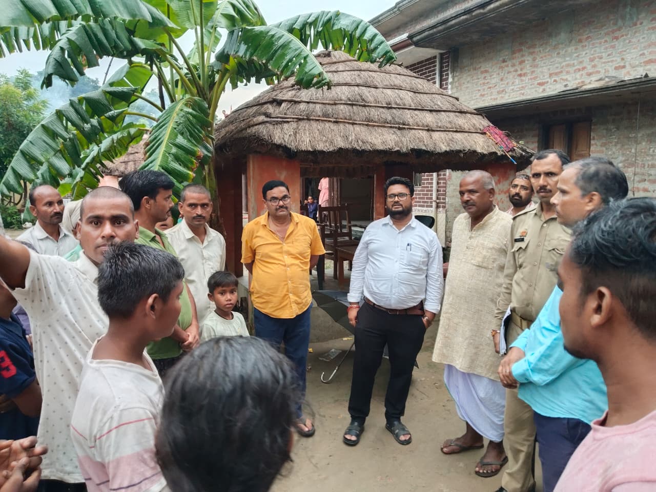 गोंडा: तरबगंज में आकाशीय बिजली गिरने से बुजुर्ग की मौत, गांव में मातम