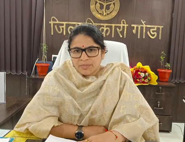 नो हेलमेट, नो पेट्रोल अभियान गोंडा में शुरू — अब बिना हेलमेट पेट्रोल नहीं मिलेगा