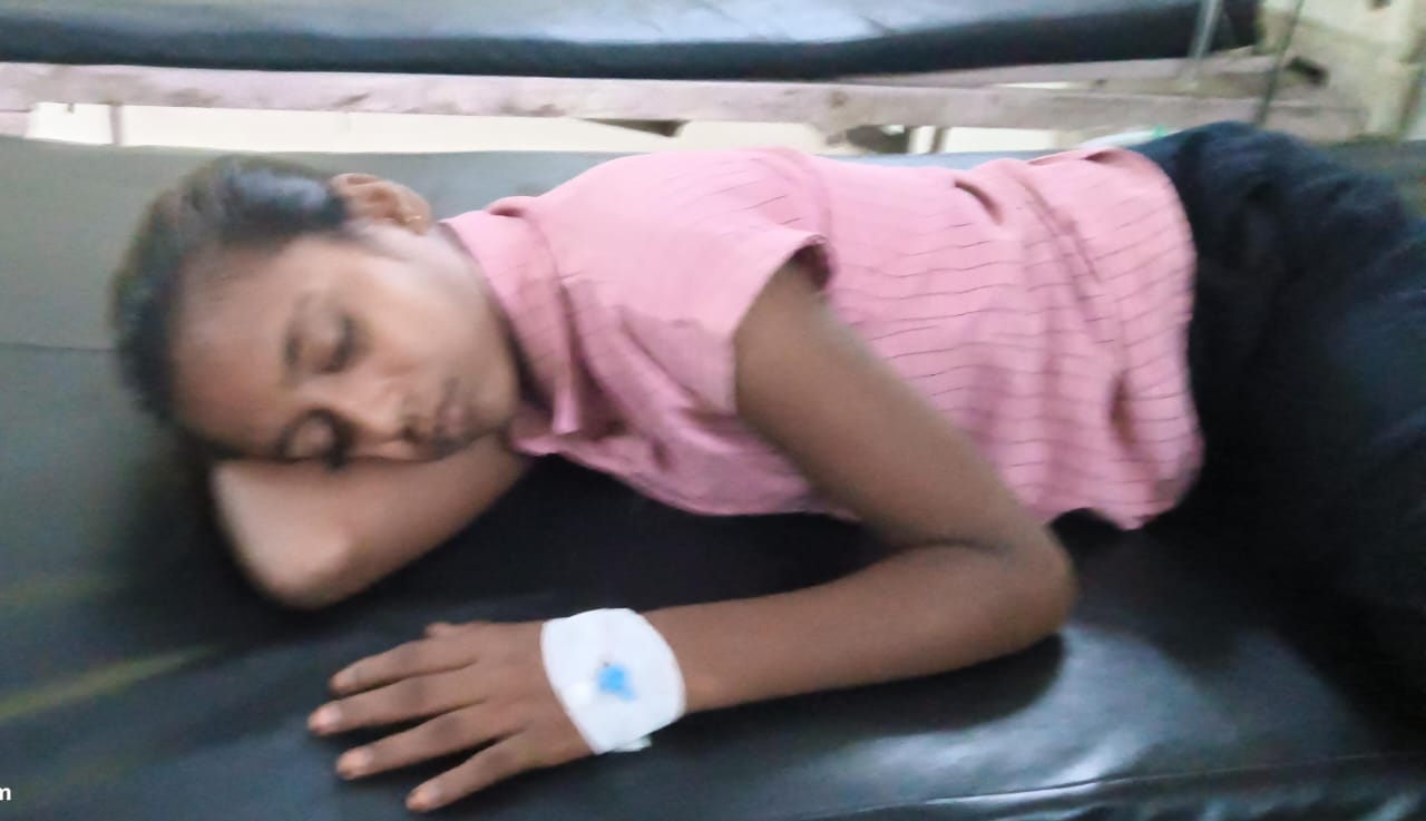 डलमऊ में सनसनी: रंजिश के चलते 12 साल की मासूम को खिलाई गई ज़हर मिली मिठाई, गांव में दहशत