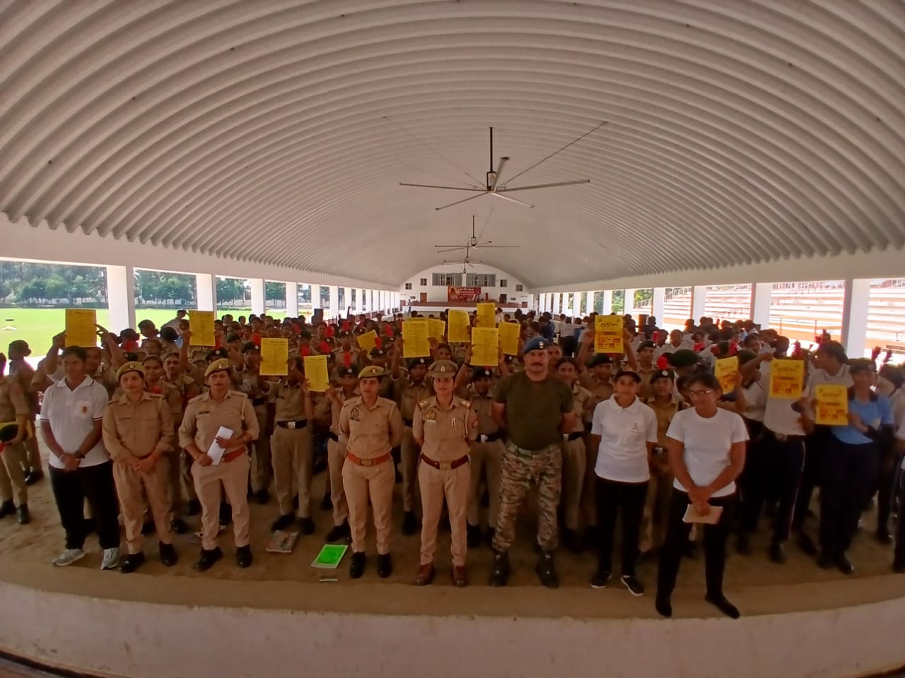 मिशन शक्ति अभियान 5.0: महिलाओं की सुरक्षा और जागरूकता के लिए नवाबगंज पुलिस की पहल