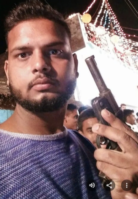 रायबरेली में फिर कानून को चुनौती, अवैध असलहे के साथ युवक की तस्वीर वायरल, पुलिस जांच में तेजी