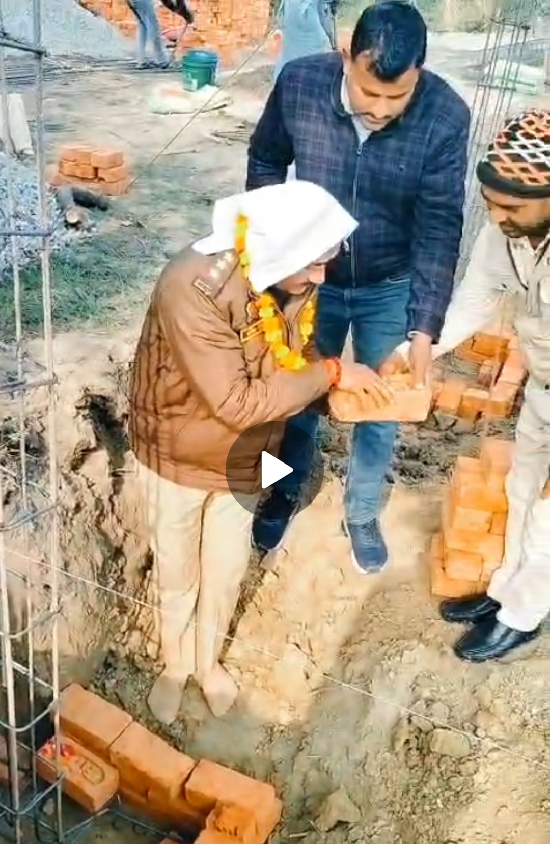 सुरक्षा व्यवस्था को मिली नई मजबूती: शाहमऊ में नवीन पुलिस चौकी की रखी गई आधारशिला, क्षेत्र में बढ़ा भरोसा