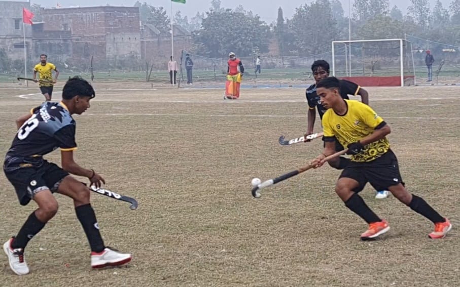 क्वार्टर फाइनल में दिखा ज़बरदस्त हॉकी रोमांच, गोण्डा, शिवगढ़, बनारस और लखनऊ ने सेमीफाइनल में मारी एंट्री
