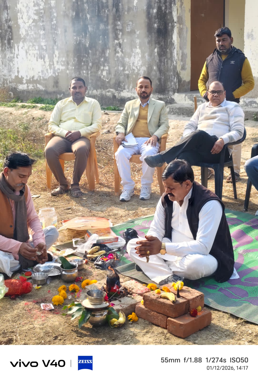 कुशमहुरा को मिला विकास का नया केंद्र: अन्नपूर्णा भवन के निर्माण से राशन व्यवस्था होगी हाईटेक, ग्रामीणों को मिलेंगी CSC जैसी आधुनिक सुविधाएं