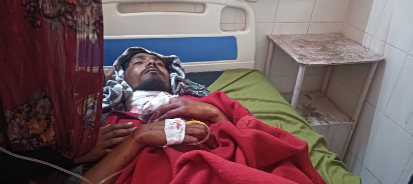 खूनी पतंगबाजी का कहर: रायबरेली में चाइनीज़ मांझे ने युवक की गर्दन काटी, हालत गंभीर, लखनऊ रेफर