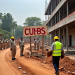 कोर्ट का स्टे, पुलिस की चुप्पी और आखिर तहसीलदार की एंट्री—छह दिन से चलता निर्माण अचानक क्यों रुका?